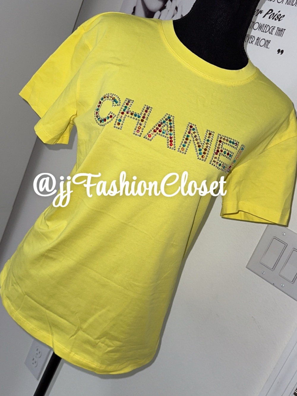NWOT CCute  Yellow Crystal-Embellished Logo Short Sleeve Tee